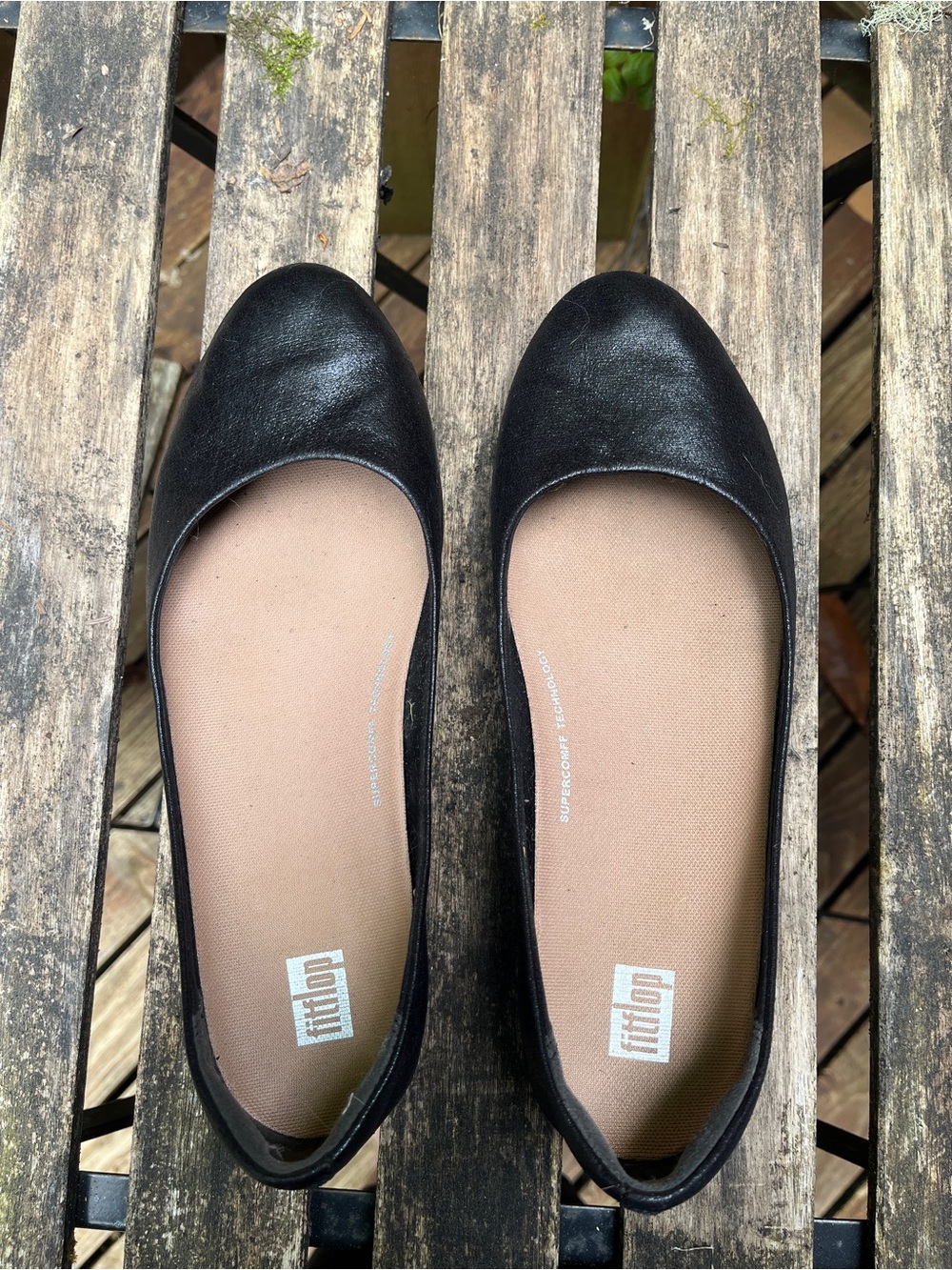 Fitflop Black Leather Round-Toe Ballet Flats